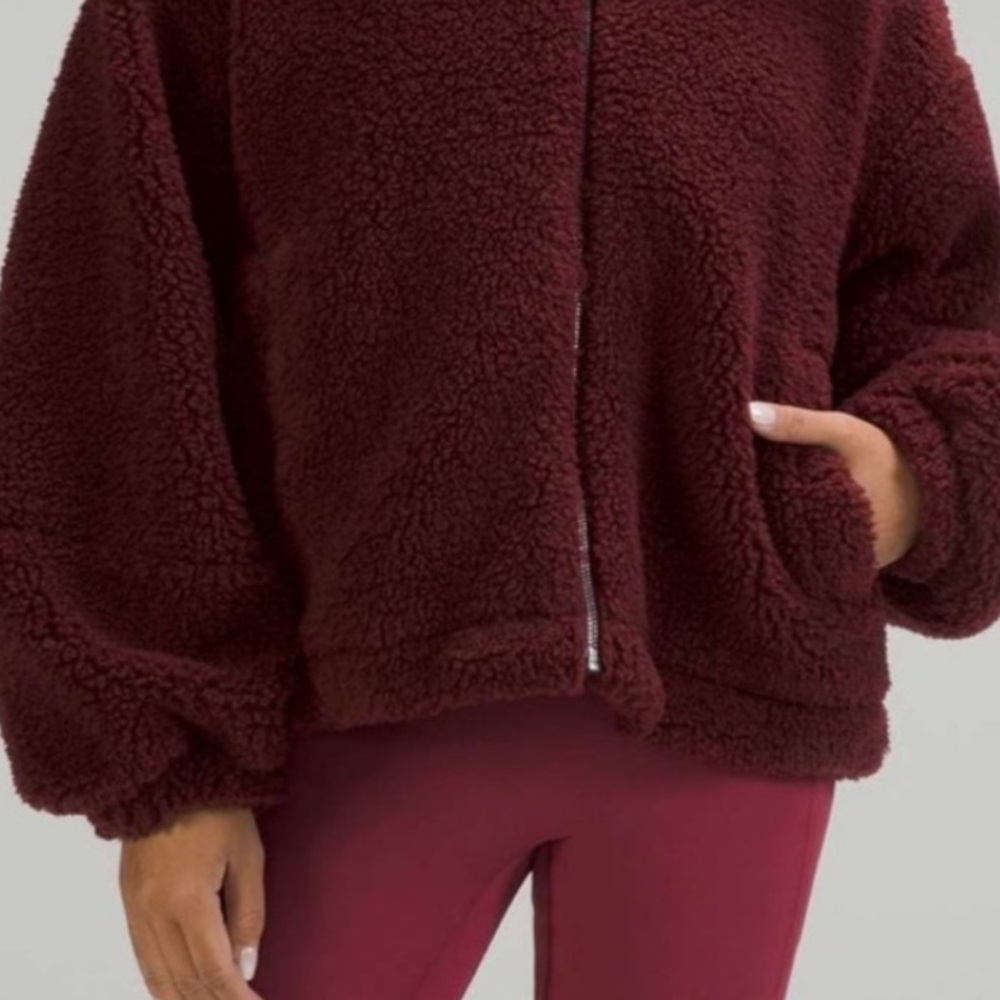 NWT BUTTERY PLUSH Bomber Jacket Burgundy GOLD ZIPPER Hand Pockets